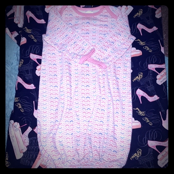 10 for $20😍 Baby clothes - Picture 1 of 4